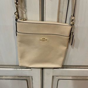 Basic crossbody